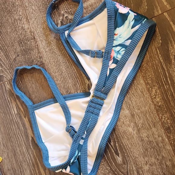 Floral print bikini - Picture 6 of 6